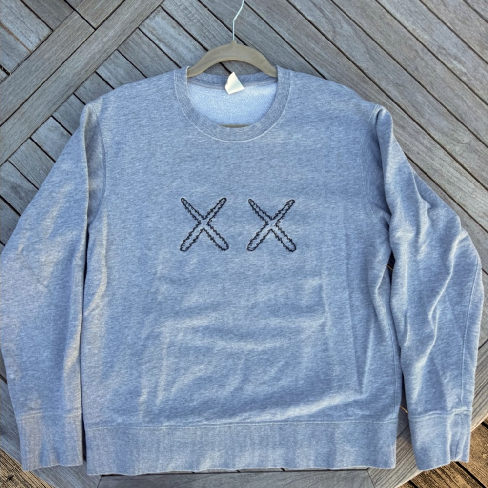 Kaws x Sesame Street Uniqlo 🌟Crewneck🌟 sweatshirt